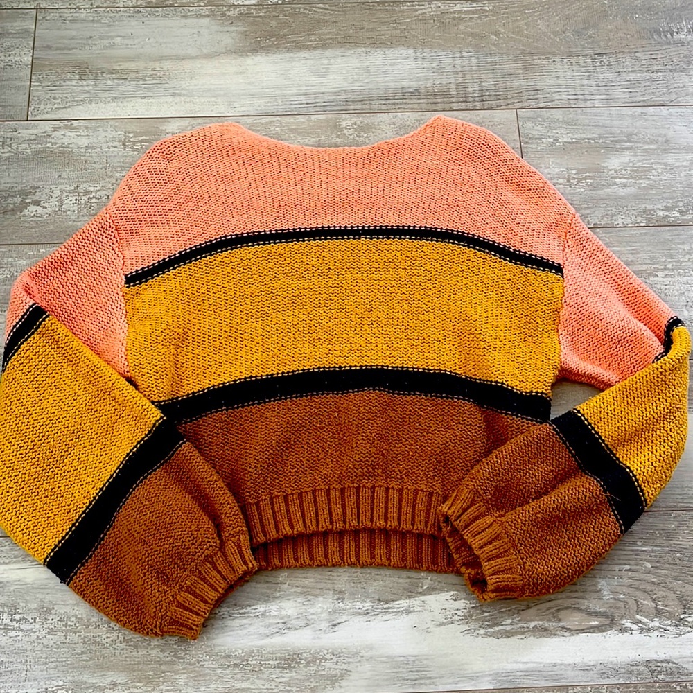 women’s billabong striped cropped sweater size M SEE DESCRIPTION
